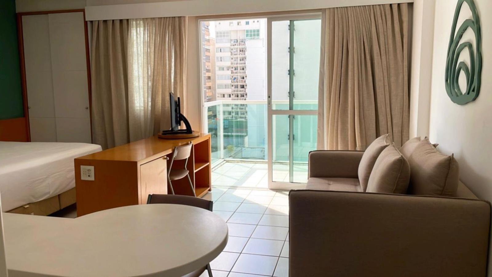 Apartamento Do Canto - Apto 405 - Varanda Lateral Com Vista Mar Vitória